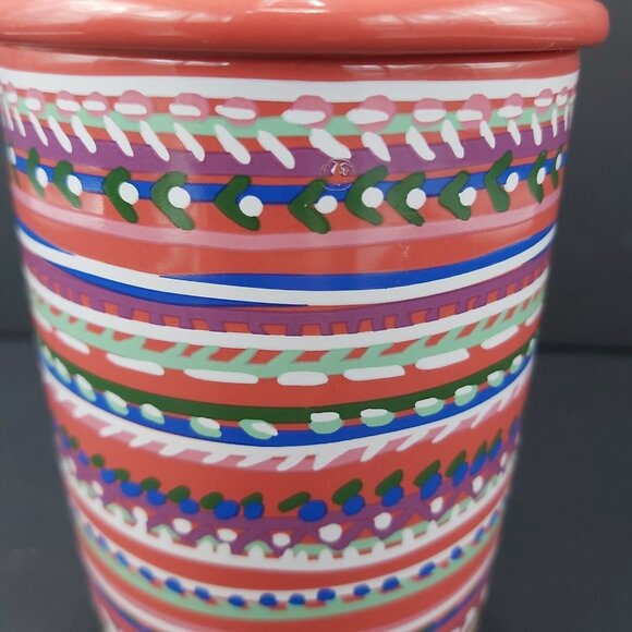 Davids Tea Cup Nordic Mug with Lid Cozy Sweater Design Coral Pink Base Colour - Picture 11 of 12